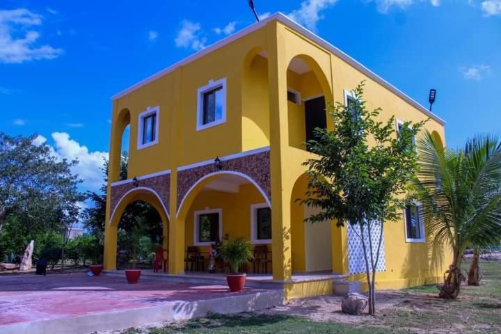 ואיאדוליד Ecohotel Shalom מראה חיצוני תמונה
