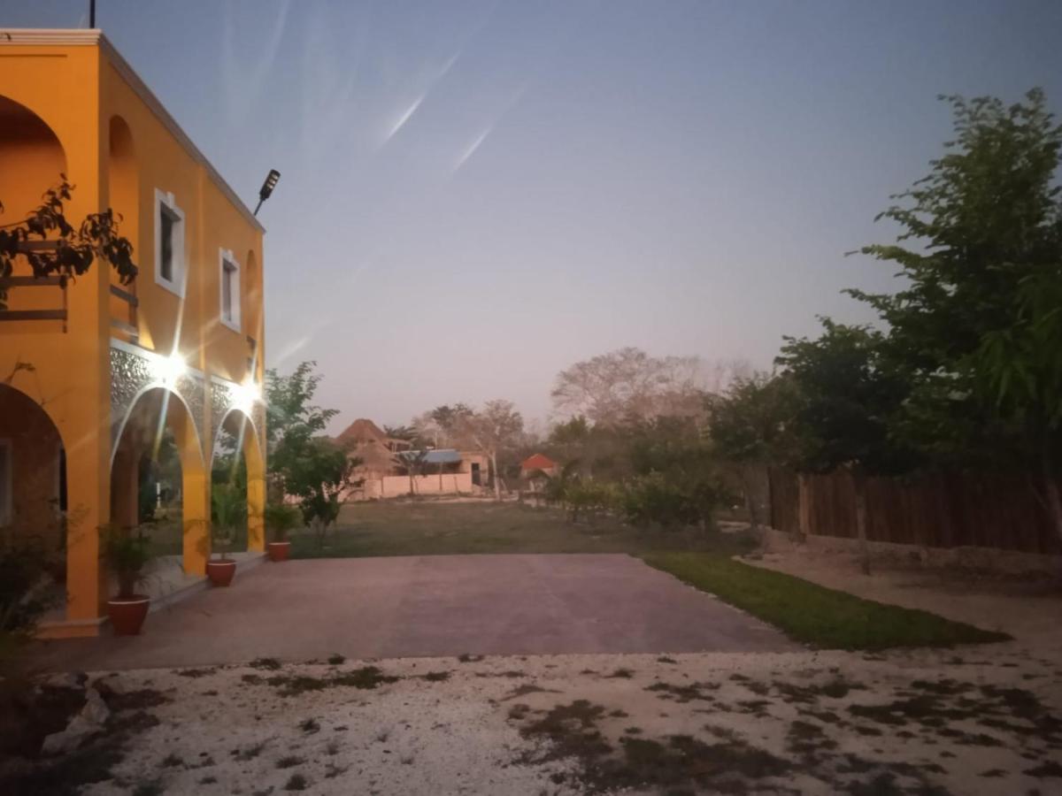 ואיאדוליד Ecohotel Shalom מראה חיצוני תמונה